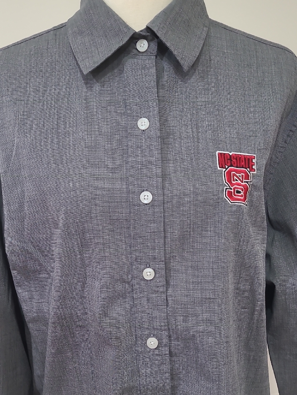 Antigua NC State Wolfpack Long Sleeve Button-Up Shirt with Red Logo - Size L